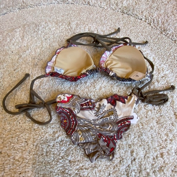 Red gold gray Cheeky Bikini Size small NWT New - Picture 5 of 9